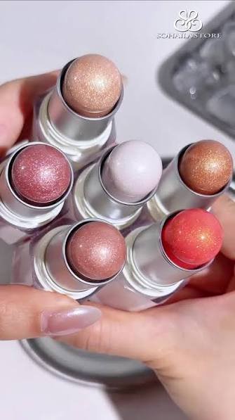 SHEGLAM Buttery Bliss Highlight Stick — ستيك هايلايتر بتري بليس من شيجلام 7 SHEGLAM Buttery Bliss Highlight Stick — ستيك هايلايتر بتري بليس من شيجلام - الصورة 4